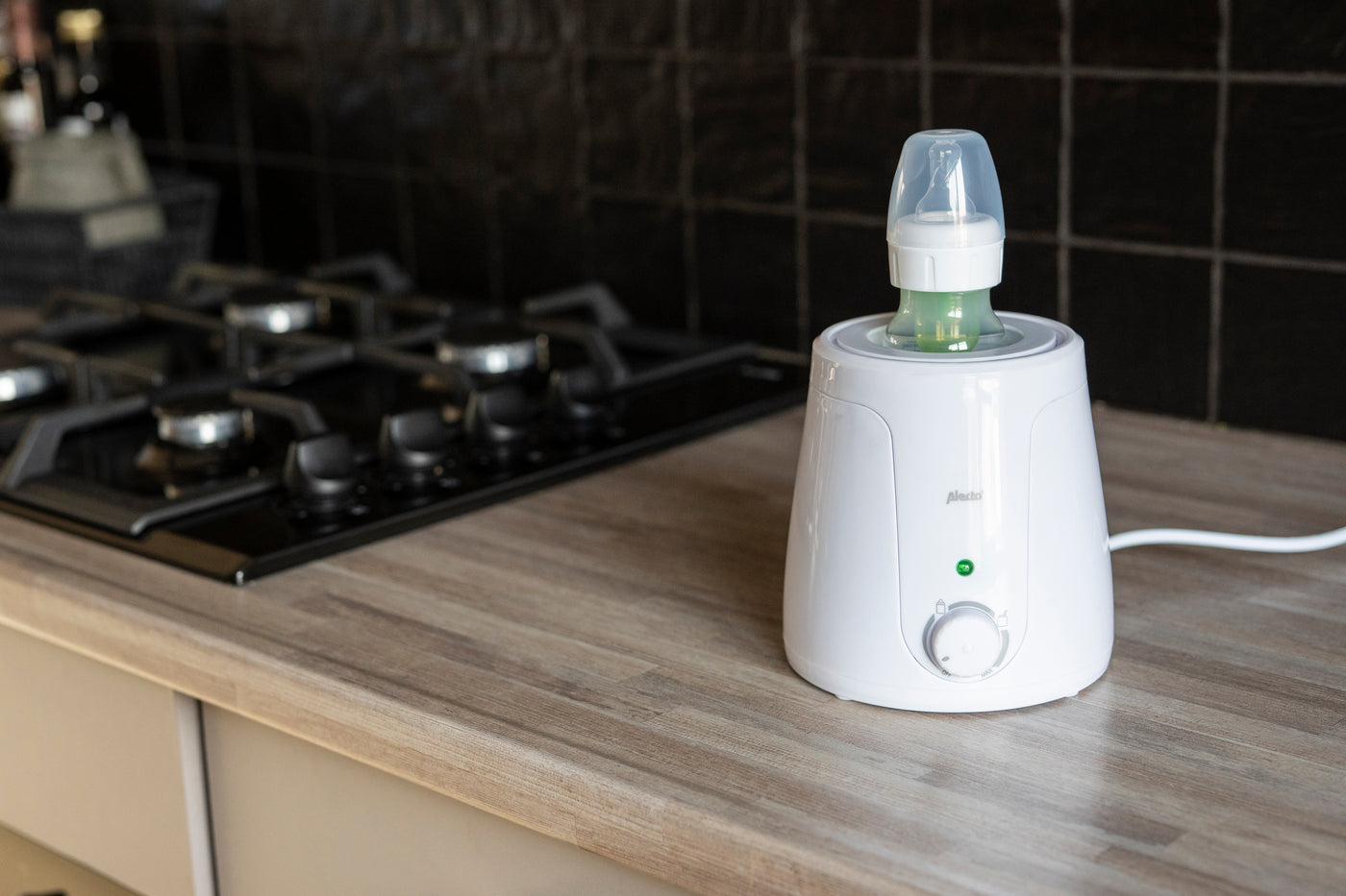 Alecto BW-70 - Flessenwarmer geschikt voor ieder flesje en potje - Snel en gemakkelijk in gebruik - Wit