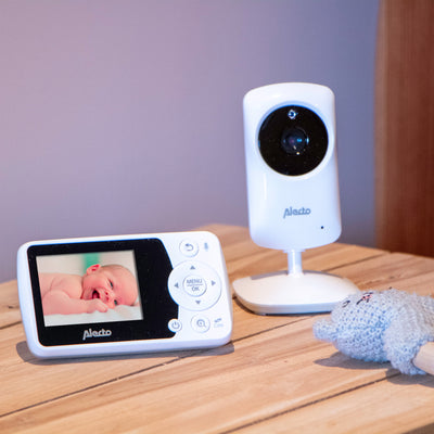 Alecto BO64 - Baby monitor with camera and 2.4" color screen - White