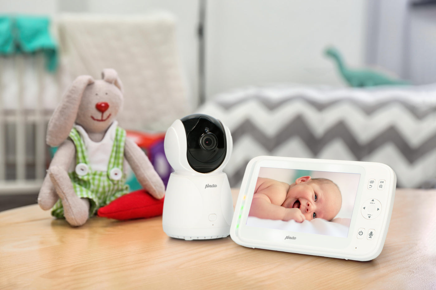 Alecto DVM-275 - Video baby monitor with 5" colour display, white