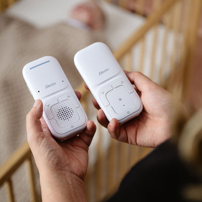 Alecto DBX130 - Babyphone audio Full Eco moderne avec qualité sonore DECT cristalline et longue autonomie en veille - Blanc