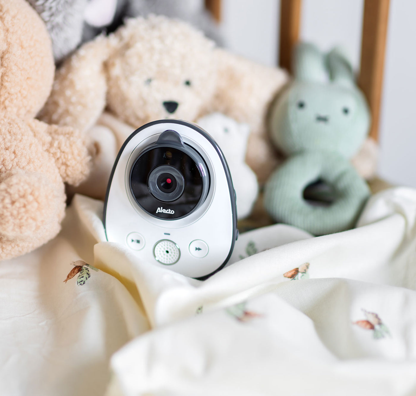 Alecto DVM-150 - Video baby monitor with 5" colour display, white