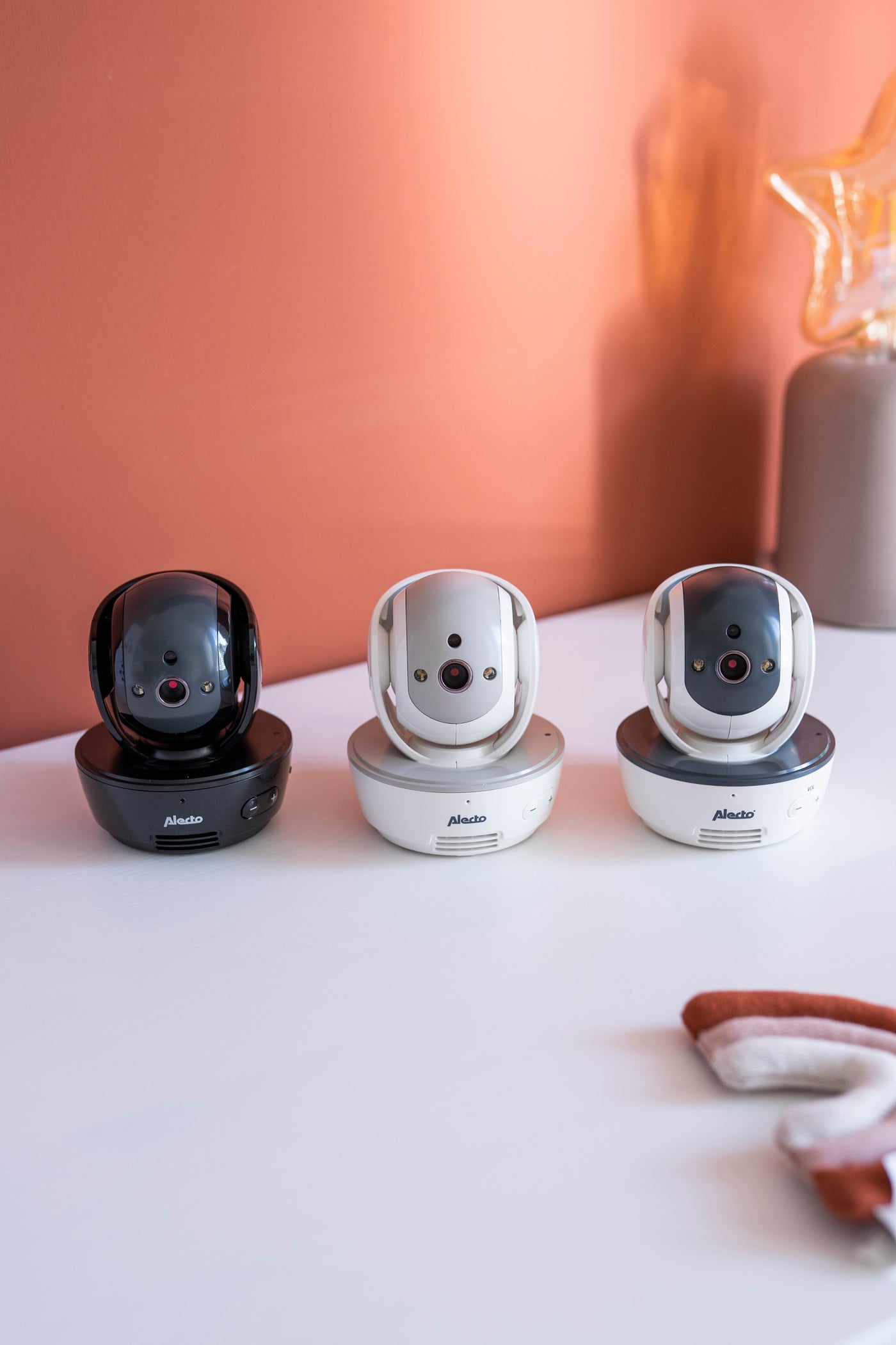 Alecto DVM200MBK - Babyphone avec caméra et écran couleur 4.3", noir