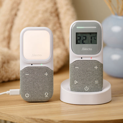Alecto DBX140 - Moderne Full Eco audio babyfoon met heldere DECT-geluidskwaliteit, lange stand-by tijd en nachtlampje - Wit/Grijs