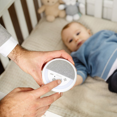 Alecto DBX150 – Luxe Full Eco DECT audio babyfoon met projector, slaapliedjes en nachtlampje – Wit/Grijs