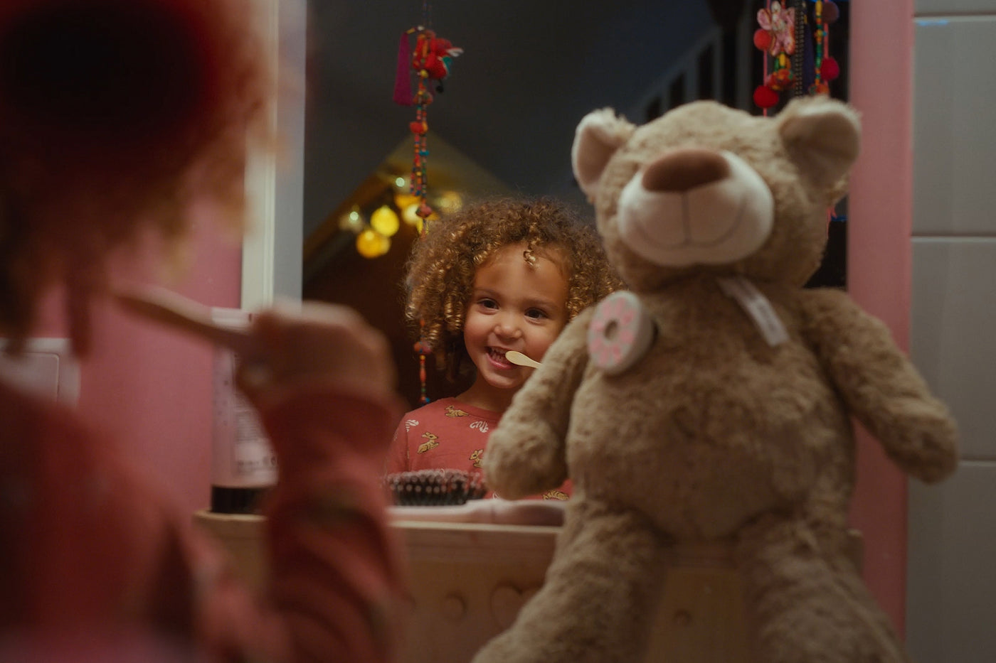 Alecto Baby HeeHee + ours en peluche - le bouton de conversation qui transforme votre peluche en ami interactif